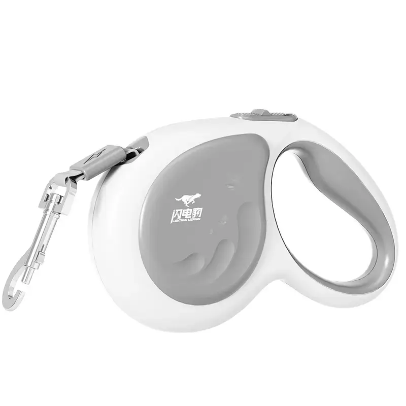 5-meter durable retractable dog leash with ergonomic handle and smooth-locking mechanism for daily outdoor pet walking by Xianzhuo Tech
