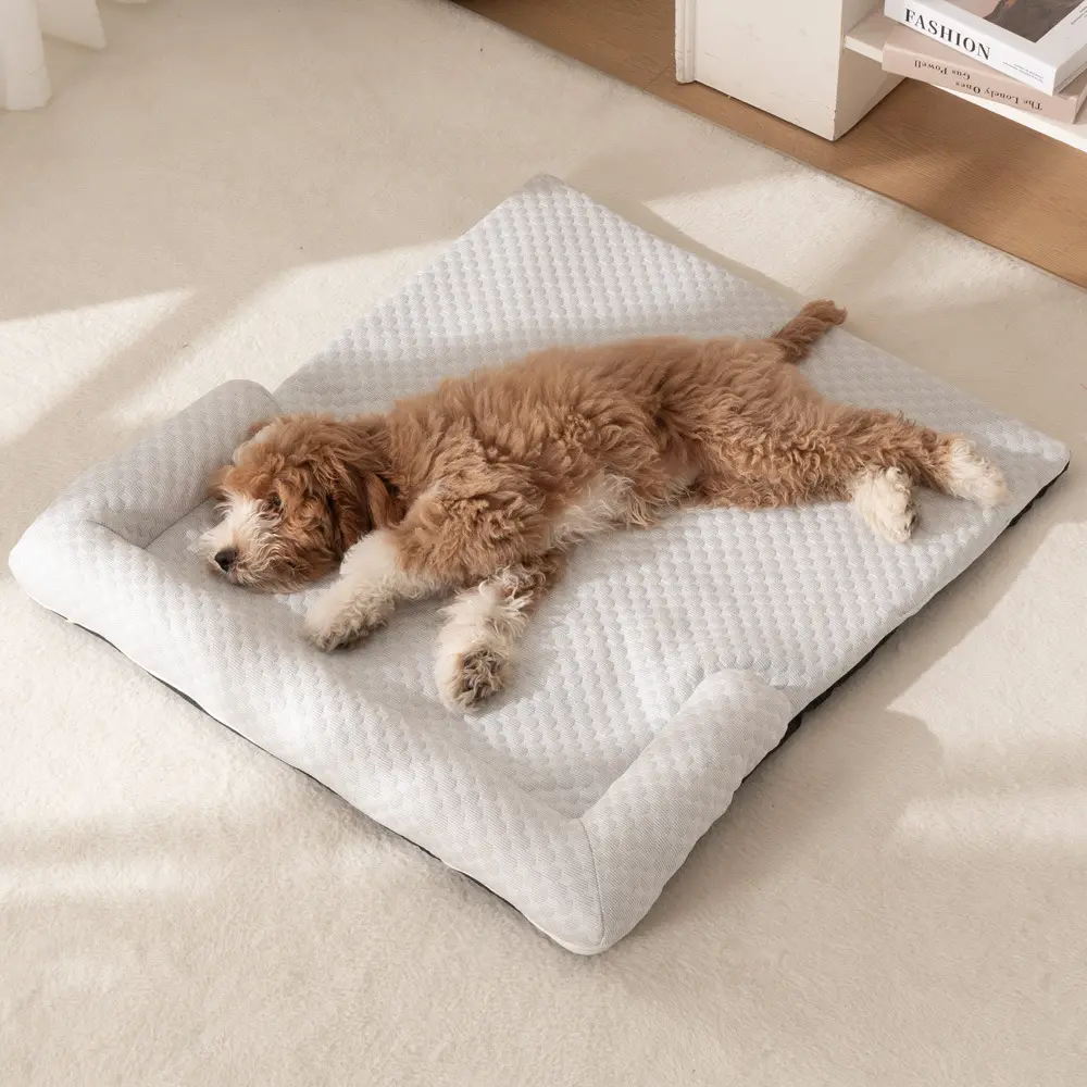 Removable and Washable Pet Ice Silk Sofa Mat | Chinese Manufacturer